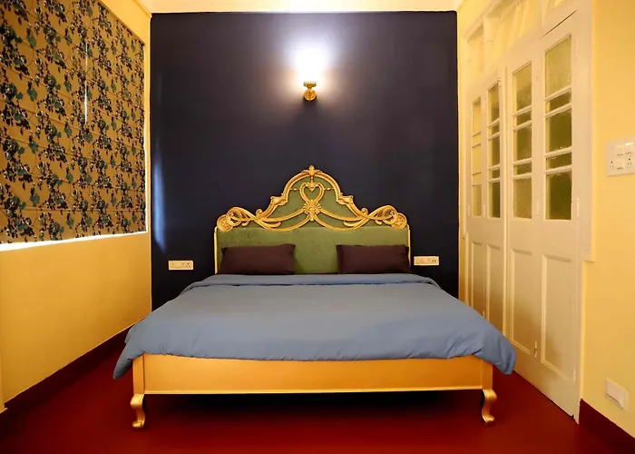 Heritage Home In Central Kolkata